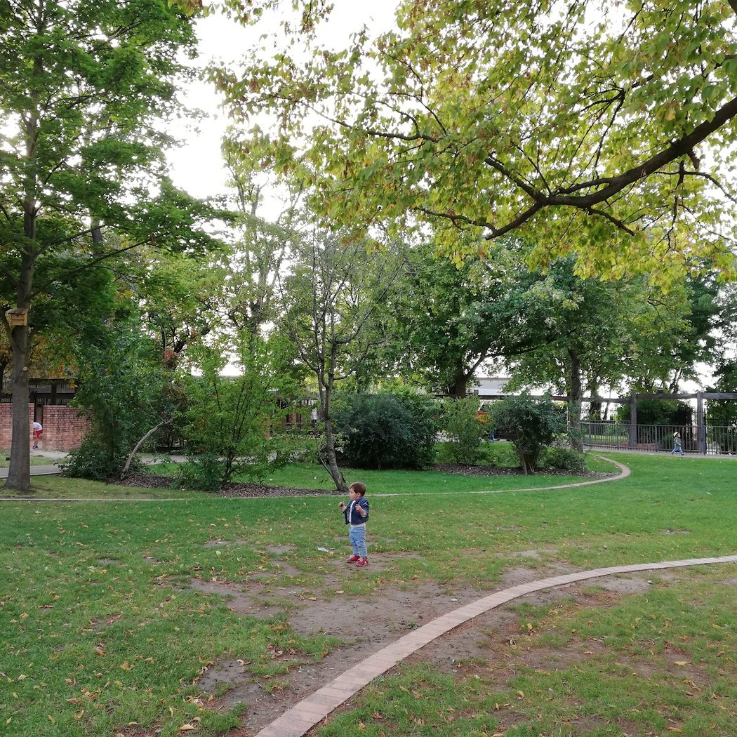 Square Georges Gay 1